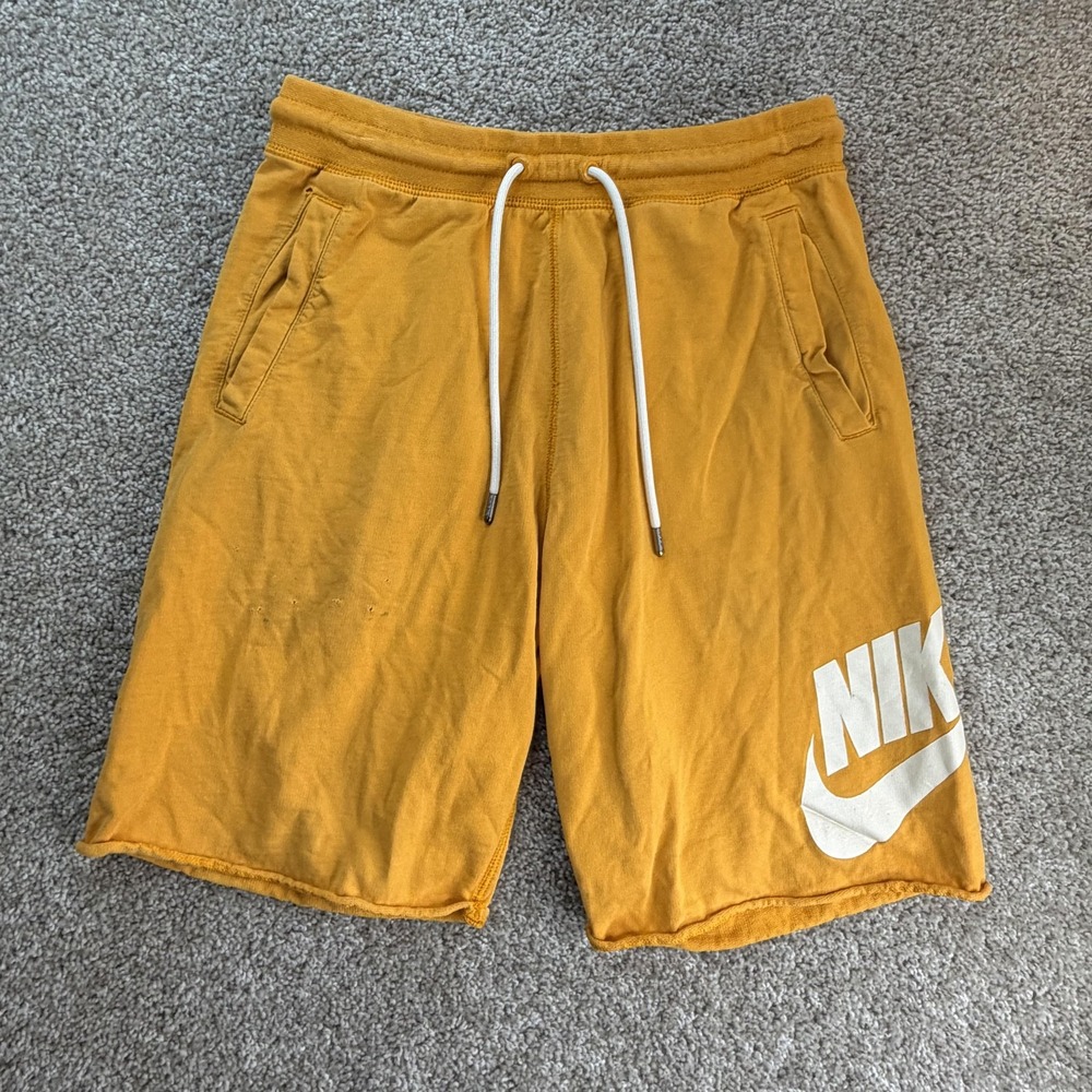 Nike Shorts Mens Medium Yellow Sweat Athletic Gym Training Big Logo 11 Inseam